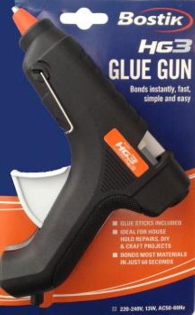 Bostik Craft Cool Melt Glue Gun with 2 Glue Sticks